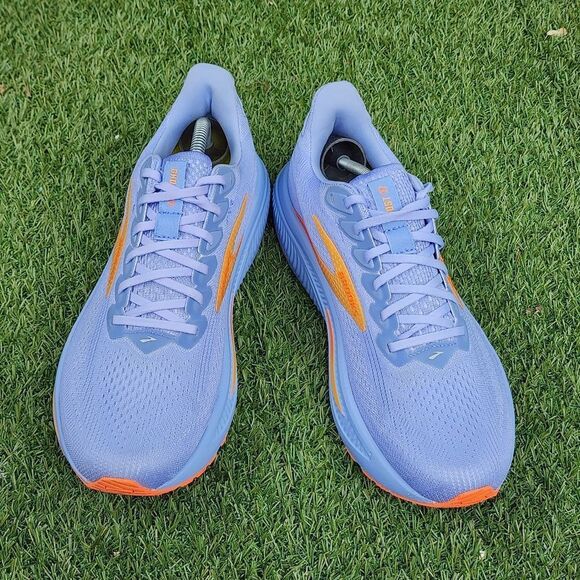 BROOKS GHOST 17 - Women's Athletic Shoes - SIZE 12B - Picture 2 of 10